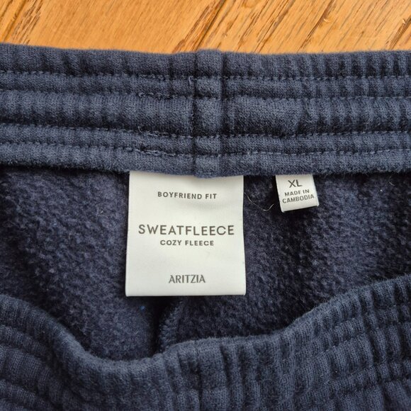 Aritzia Sweatpant Boyfriend Fit Sweatfleece Cozy Fleece Crop *Hemmed* XL - Picture 3 of 11